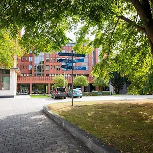 Trinity Hall - Suburban Dublin