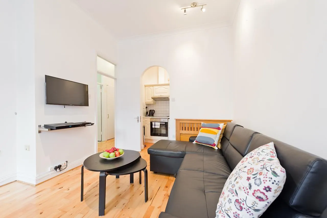 Your Place - Bachelors Walk Apartment Dublin 0*,  Ireland